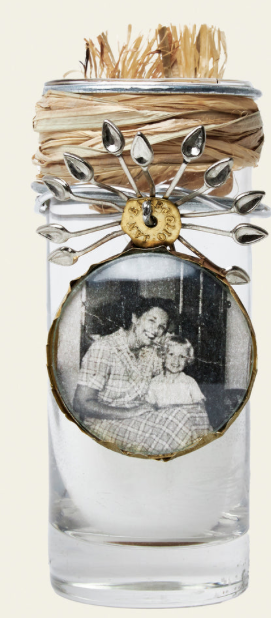 Jan Barboglio Adelita Candle with Foto Frame